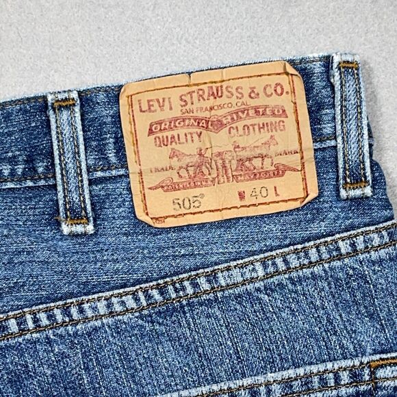 Vintage Levi's 505‎ Shorts Men's Size 40 Blue Jorts Summer Denim - Picture 9 of 10